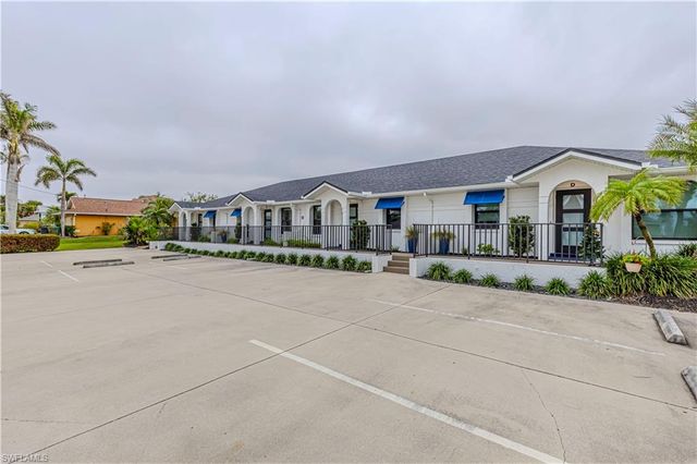 2722 SW 54th TER C, Cape Coral, FL 33914