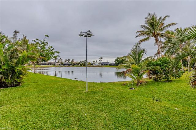 2722 SW 54th TER C, Cape Coral, FL 33914