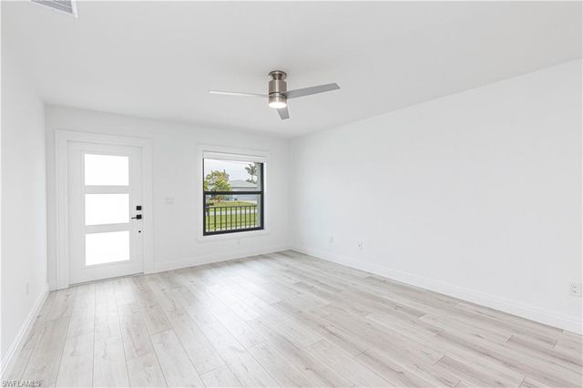 2722 SW 54th TER C, Cape Coral, FL 33914