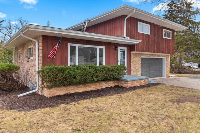 1320 SHEBOYGAN STREET, Oshkosh, WI 54904