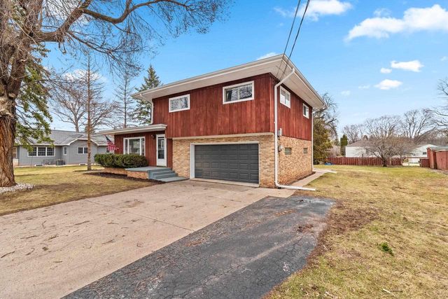 1320 SHEBOYGAN STREET, Oshkosh, WI 54904