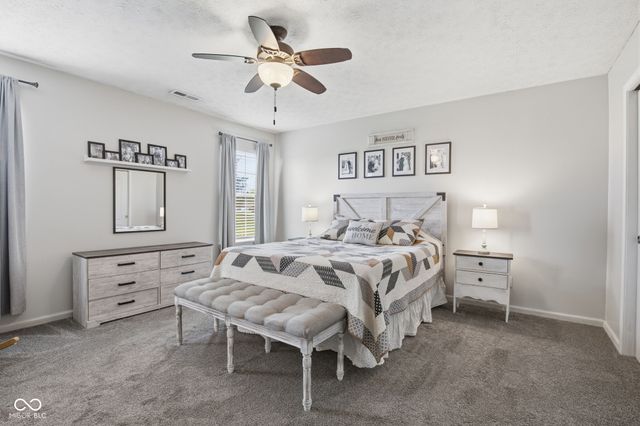 2309 Eagle Brook Drive, Shelbyville, IN 46176