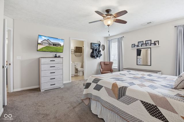 2309 Eagle Brook Drive, Shelbyville, IN 46176