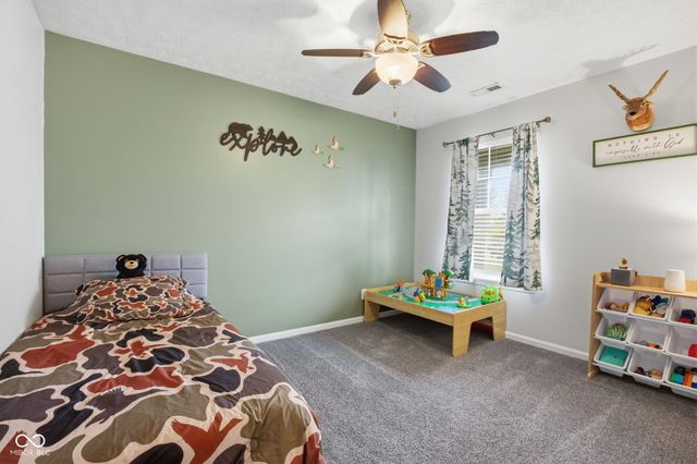 2309 Eagle Brook Drive, Shelbyville, IN 46176