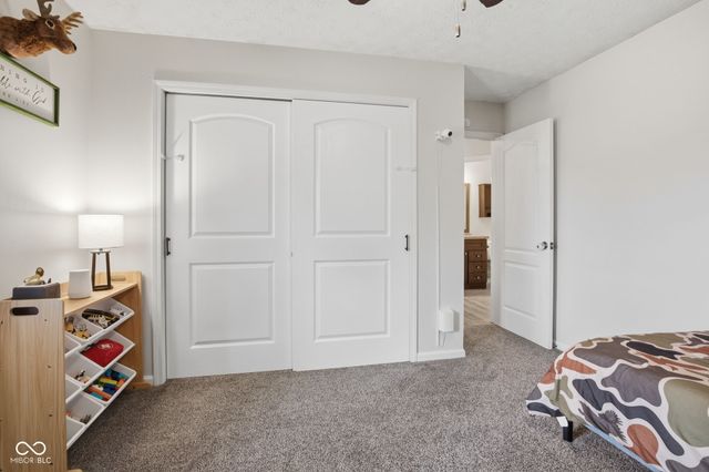 2309 Eagle Brook Drive, Shelbyville, IN 46176