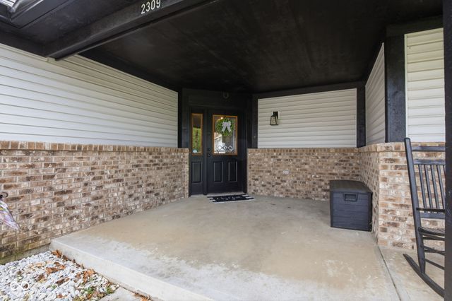 2309 Eagle Brook Drive, Shelbyville, IN 46176