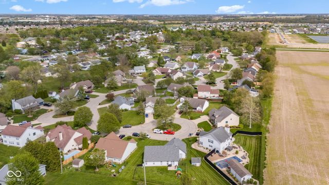2309 Eagle Brook Drive, Shelbyville, IN 46176