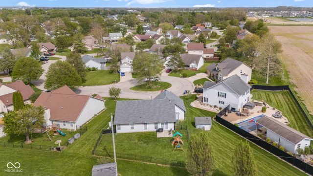 2309 Eagle Brook Drive, Shelbyville, IN 46176