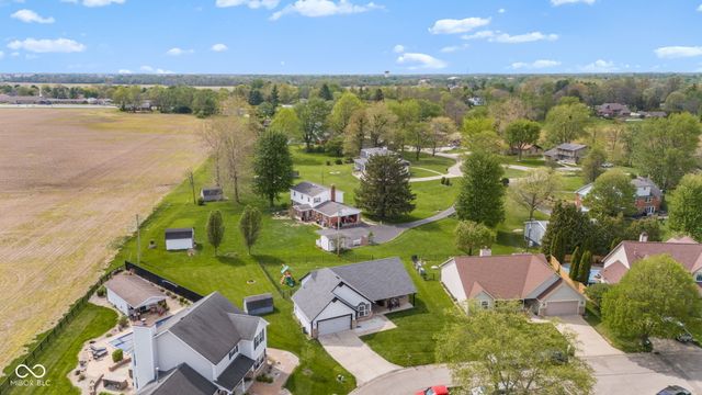 2309 Eagle Brook Drive, Shelbyville, IN 46176
