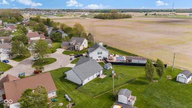 2309 Eagle Brook Drive, Shelbyville, IN 46176