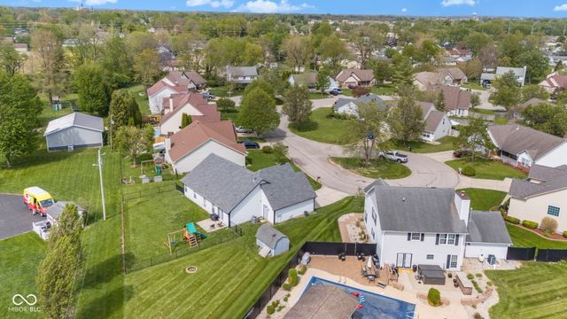 2309 Eagle Brook Drive, Shelbyville, IN 46176