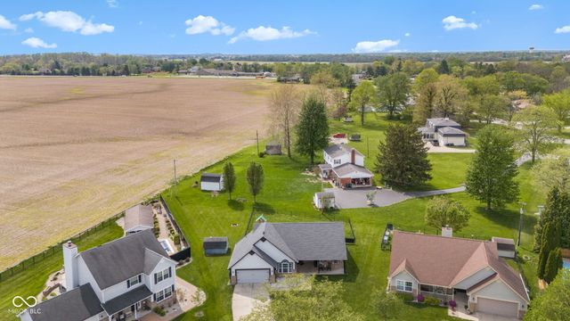 2309 Eagle Brook Drive, Shelbyville, IN 46176