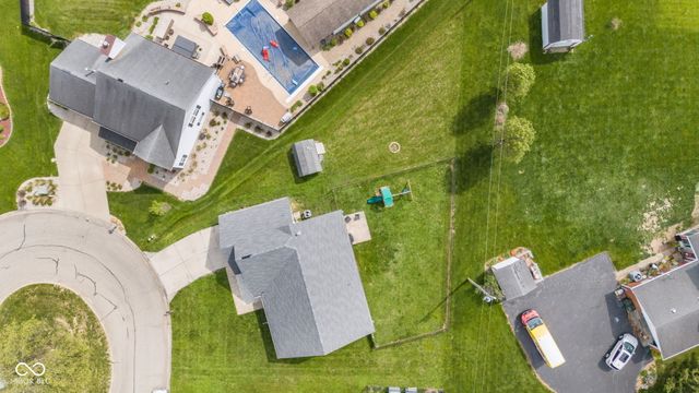 2309 Eagle Brook Drive, Shelbyville, IN 46176