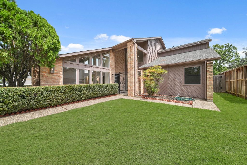 3010 Manila Lane, Houston, TX 77043