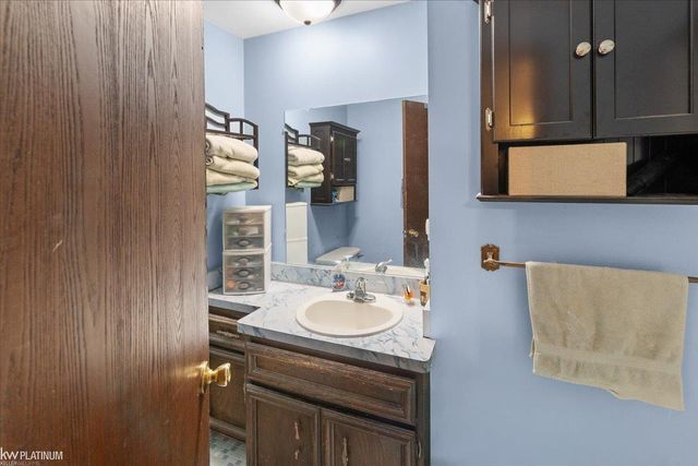 39335 Waldorf Drive, Clinton Twp, MI 48038