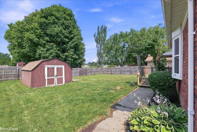 39335 Waldorf Drive, Clinton Twp, MI 48038