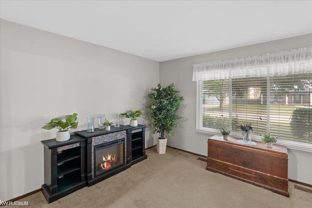 39335 Waldorf Drive, Clinton Twp, MI 48038
