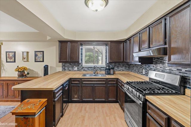 39335 Waldorf Drive, Clinton Twp, MI 48038