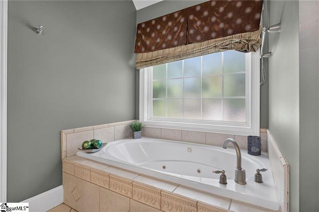 107 Rivendell Drive, Anderson, SC 29621