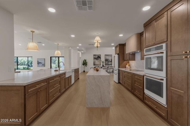 12210 N 76TH Place, Scottsdale, AZ 85260