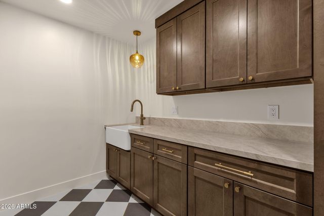 12210 N 76TH Place, Scottsdale, AZ 85260