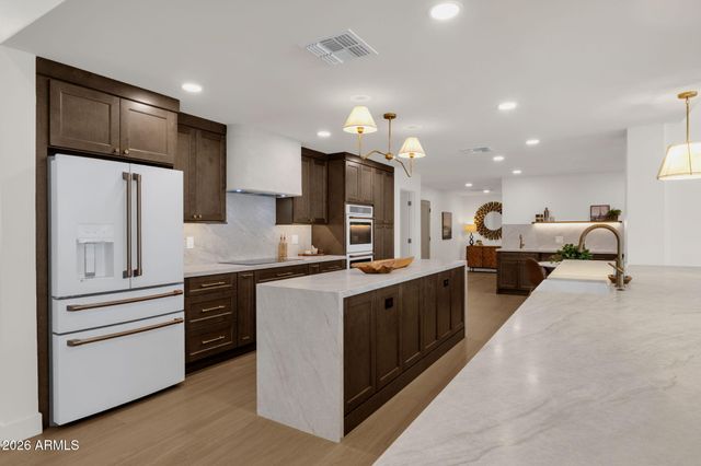 12210 N 76TH Place, Scottsdale, AZ 85260