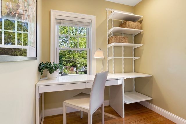 8 Arapahoe Rd -, Newton, MA 02465