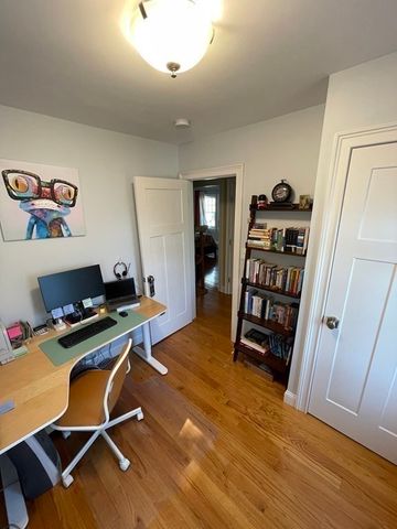 8 Arapahoe Rd -, Newton, MA 02465
