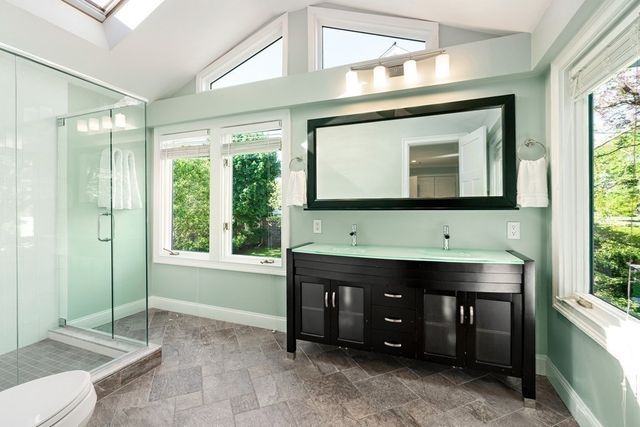8 Arapahoe Rd -, Newton, MA 02465