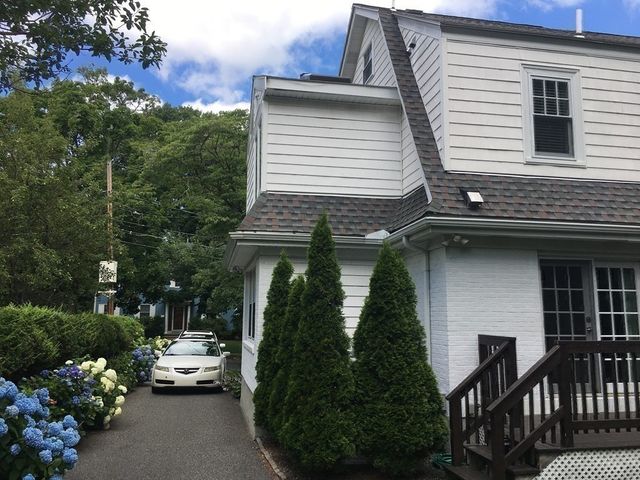 8 Arapahoe Rd -, Newton, MA 02465