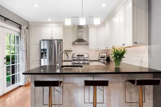 8 Arapahoe Rd -, Newton, MA 02465