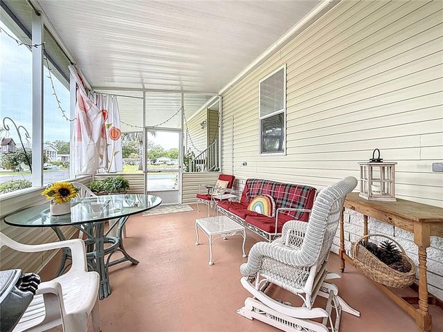 7880 54TH AVENUE N 77, St Petersburg, FL 33709