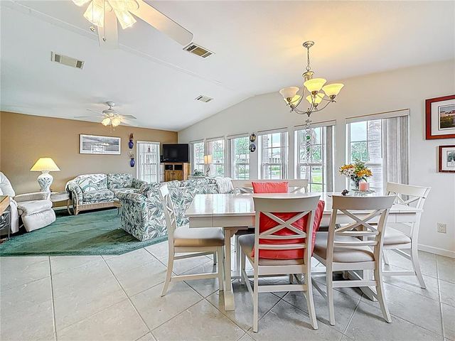 7880 54TH AVENUE N 77, St Petersburg, FL 33709