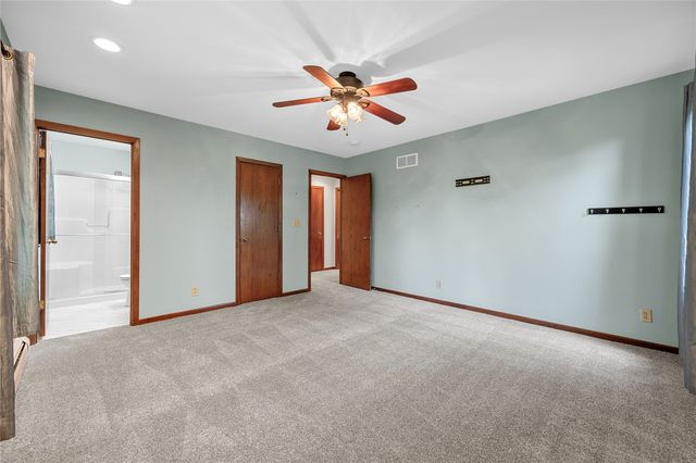 356 East Post Road SE, Cedar Rapids, IA 52403