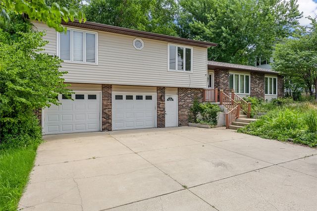 356 East Post Road SE, Cedar Rapids, IA 52403