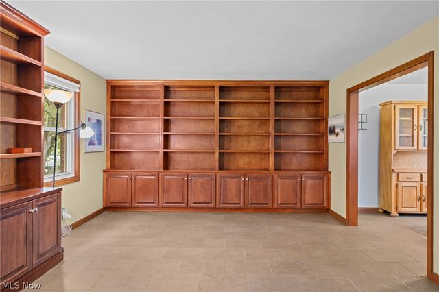 3020 Thunderbird Drive, Poland, OH 44514