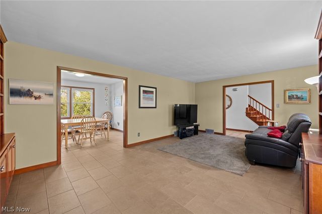 3020 Thunderbird Drive, Poland, OH 44514