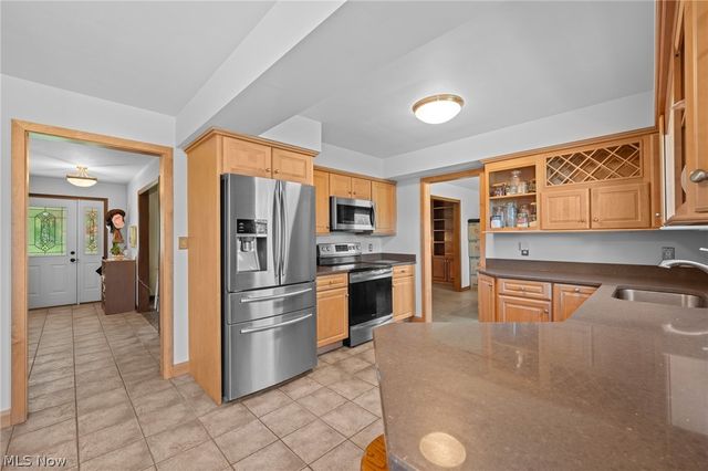 3020 Thunderbird Drive, Poland, OH 44514
