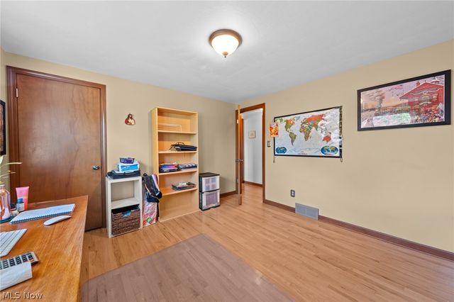 3020 Thunderbird Drive, Poland, OH 44514
