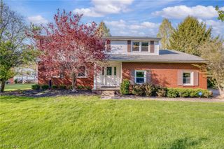 3020 Thunderbird Drive, Poland, OH 44514