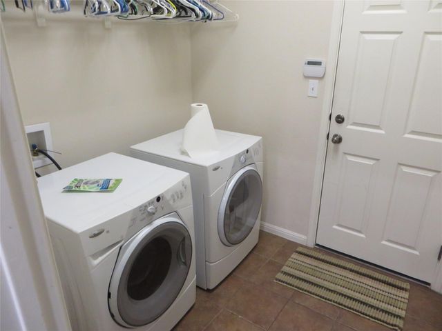 2124 Callingwood DR, Austin, TX 78754