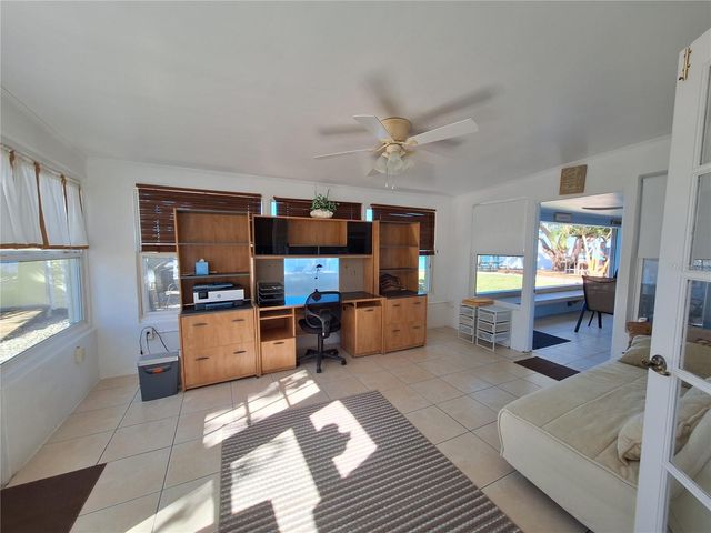 218 22ND STREET NE, Bradenton, FL 34208