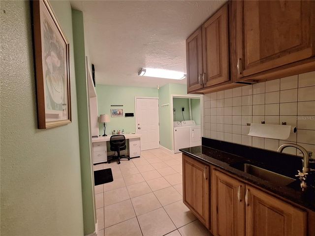 218 22ND STREET NE, Bradenton, FL 34208