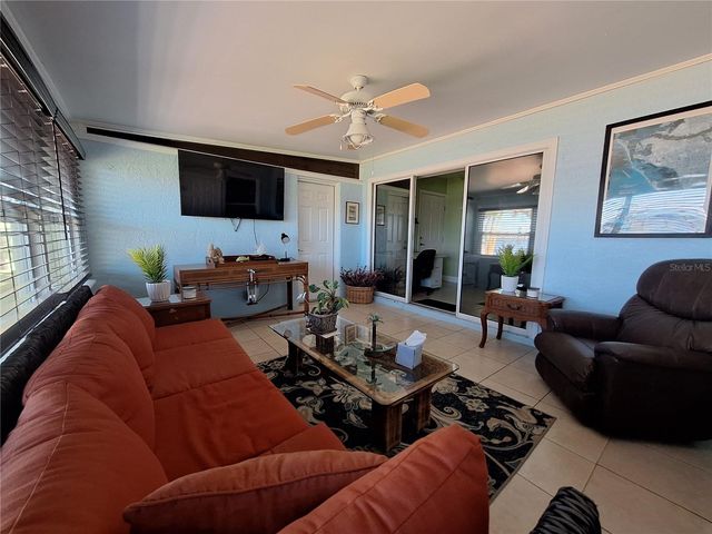 218 22ND STREET NE, Bradenton, FL 34208