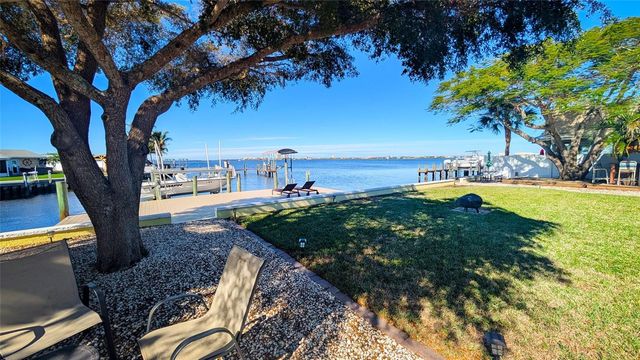 218 22ND STREET NE, Bradenton, FL 34208