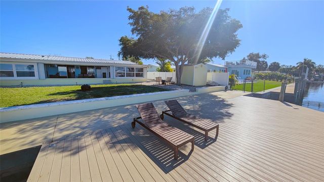 218 22ND STREET NE, Bradenton, FL 34208