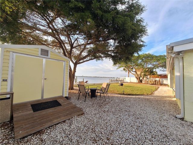 218 22ND STREET NE, Bradenton, FL 34208