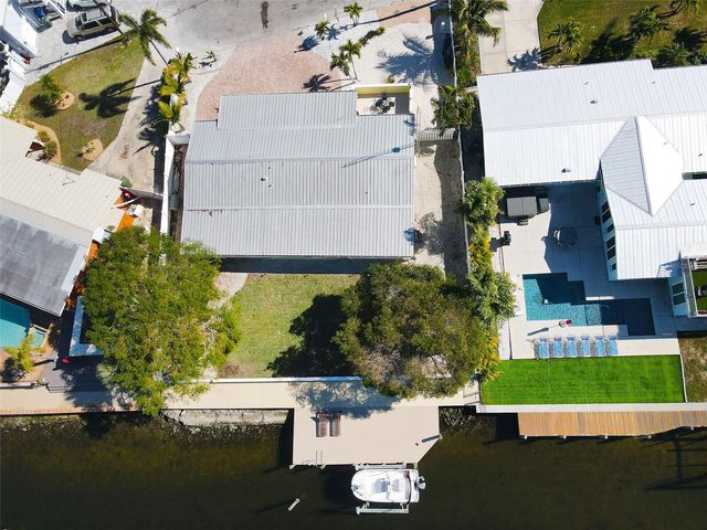 218 22ND STREET NE, Bradenton, FL 34208