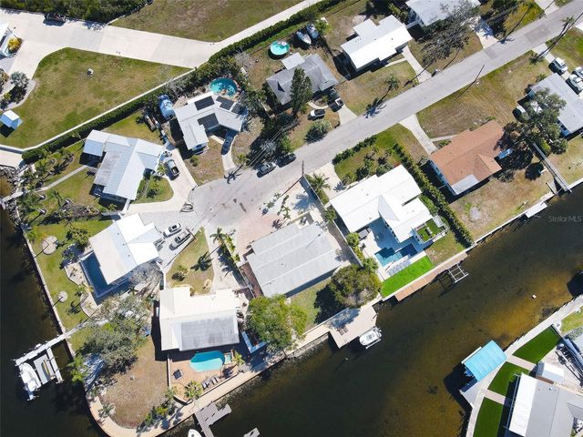 218 22ND STREET NE, Bradenton, FL 34208