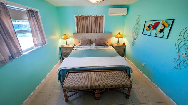 218 22ND STREET NE, Bradenton, FL 34208